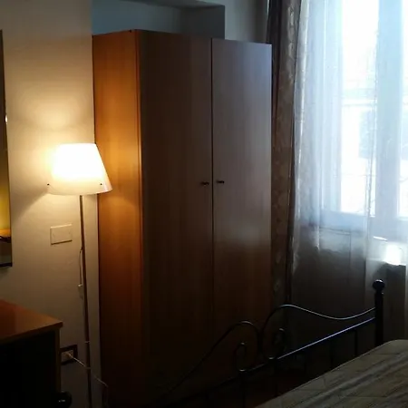 Nocleg ze śniadaniem Le Torri 2*